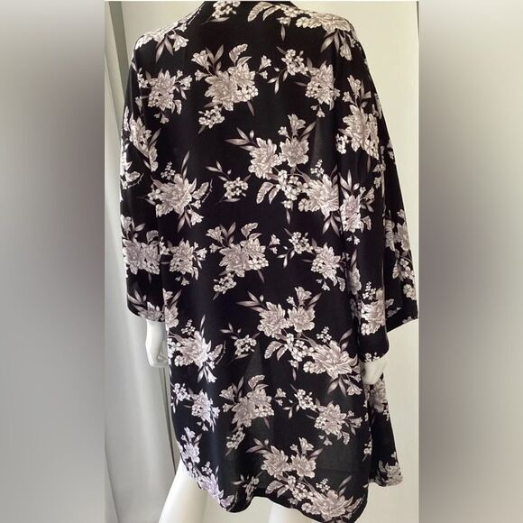 Spiritual Gangster Maya Kimono One Size Floral Robe - Picture 5 of 11